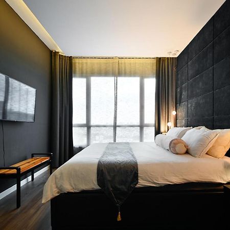 Estella Heights Saigon City View 2Br Apartment & Pool, Ho Chi Minh-staden Exteriör bild