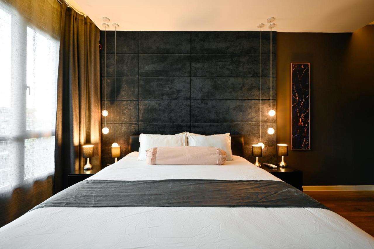 Estella Heights Saigon City View 2Br Apartment & Pool, Ho Chi Minh-staden Exteriör bild